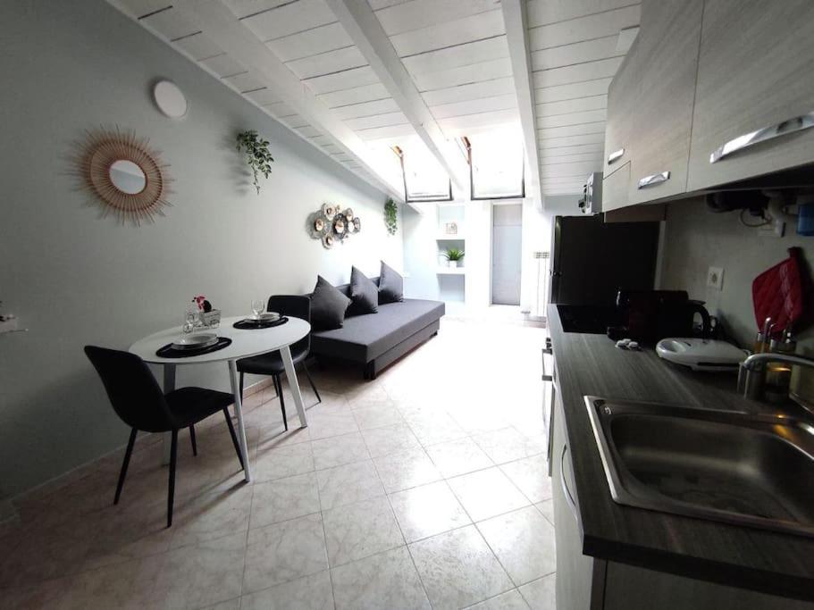 Free Parking Tiny House Wifi Netflix 15 Minuti Dal Duomo Apartment Milan Luaran gambar
