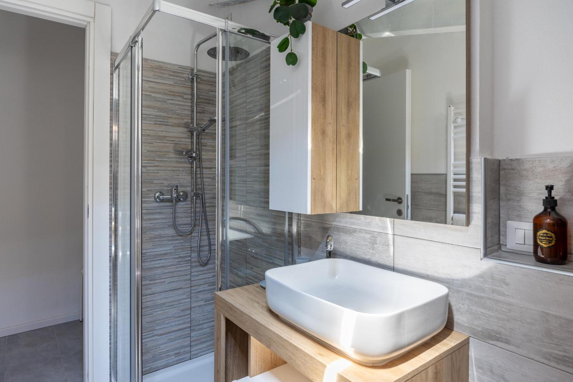 Free Parking Tiny House Wifi Netflix 15 Minuti Dal Duomo Apartment Milan Luaran gambar