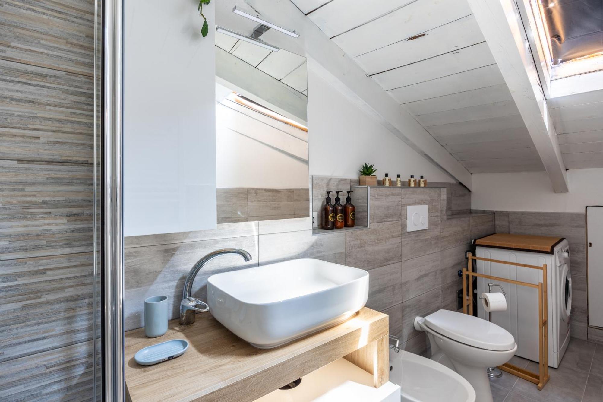 Free Parking Tiny House Wifi Netflix 15 Minuti Dal Duomo Apartment Milan Luaran gambar