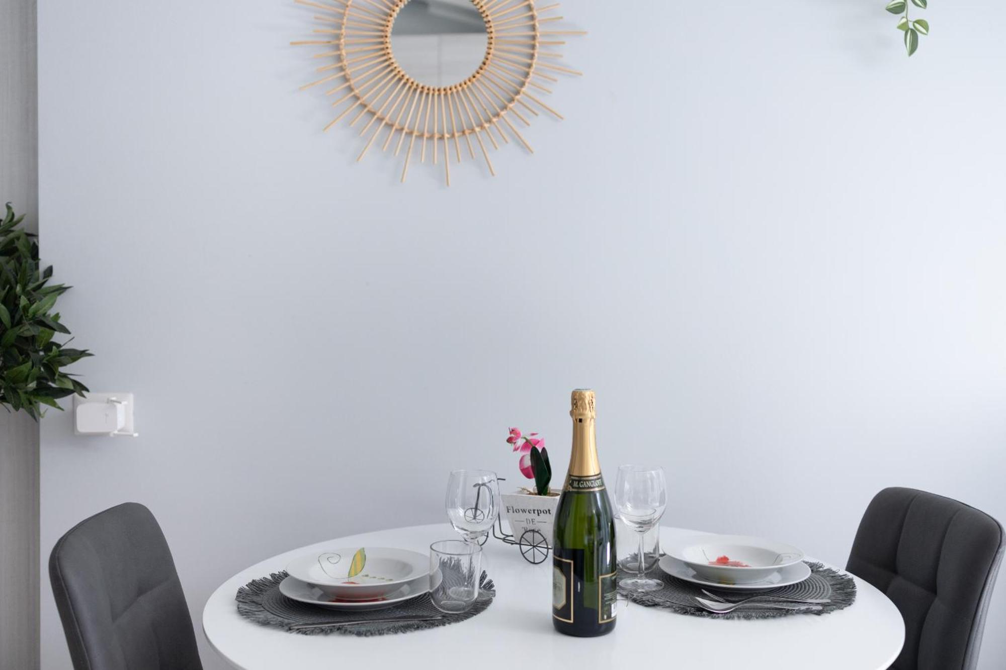 Free Parking Tiny House Wifi Netflix 15 Minuti Dal Duomo Apartment Milan Luaran gambar